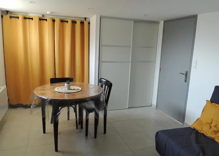 Entre Terre Et Baie *